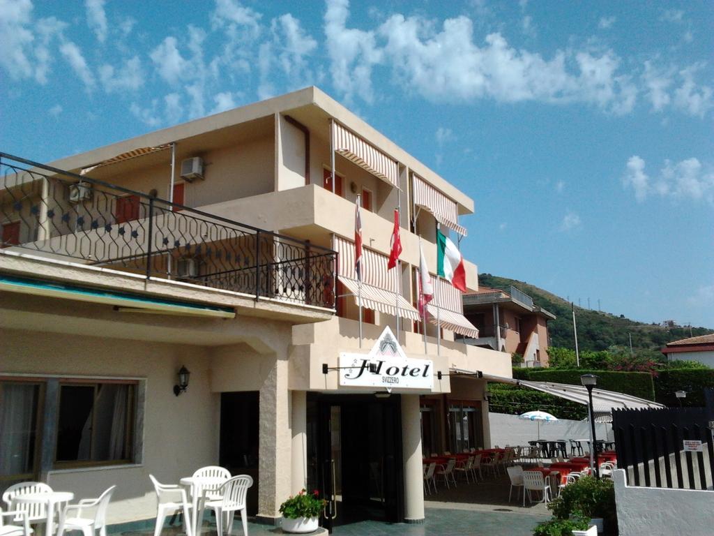 Hotel Svizzero Sangineto Buitenkant foto