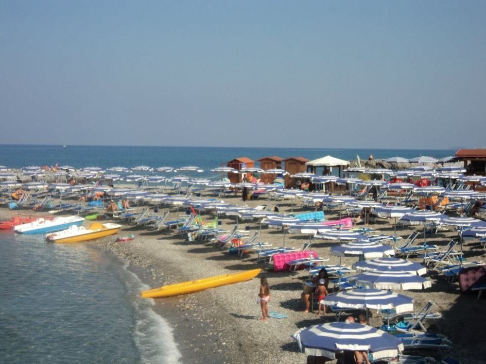 Hotel Svizzero Sangineto Buitenkant foto