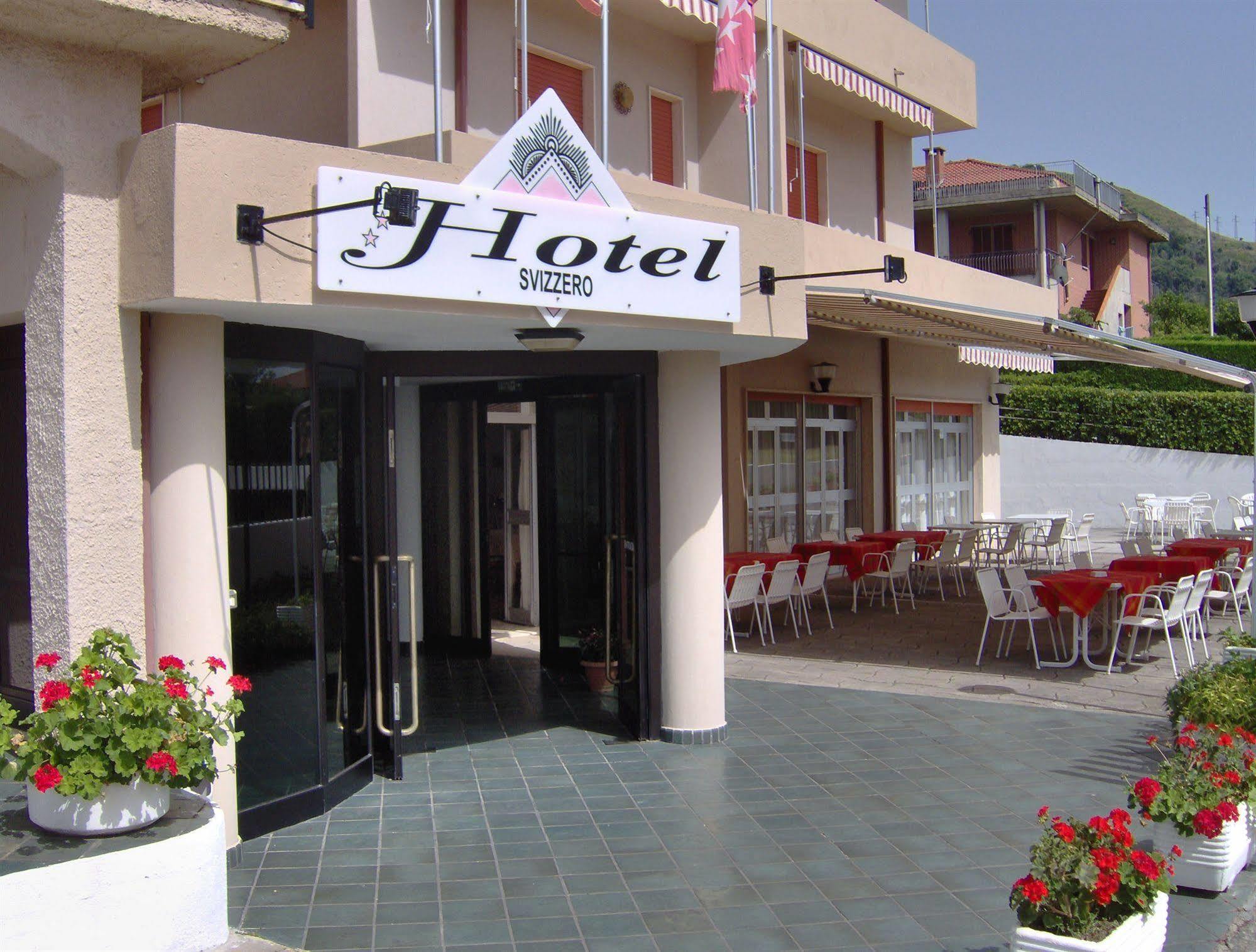 Hotel Svizzero Sangineto Buitenkant foto